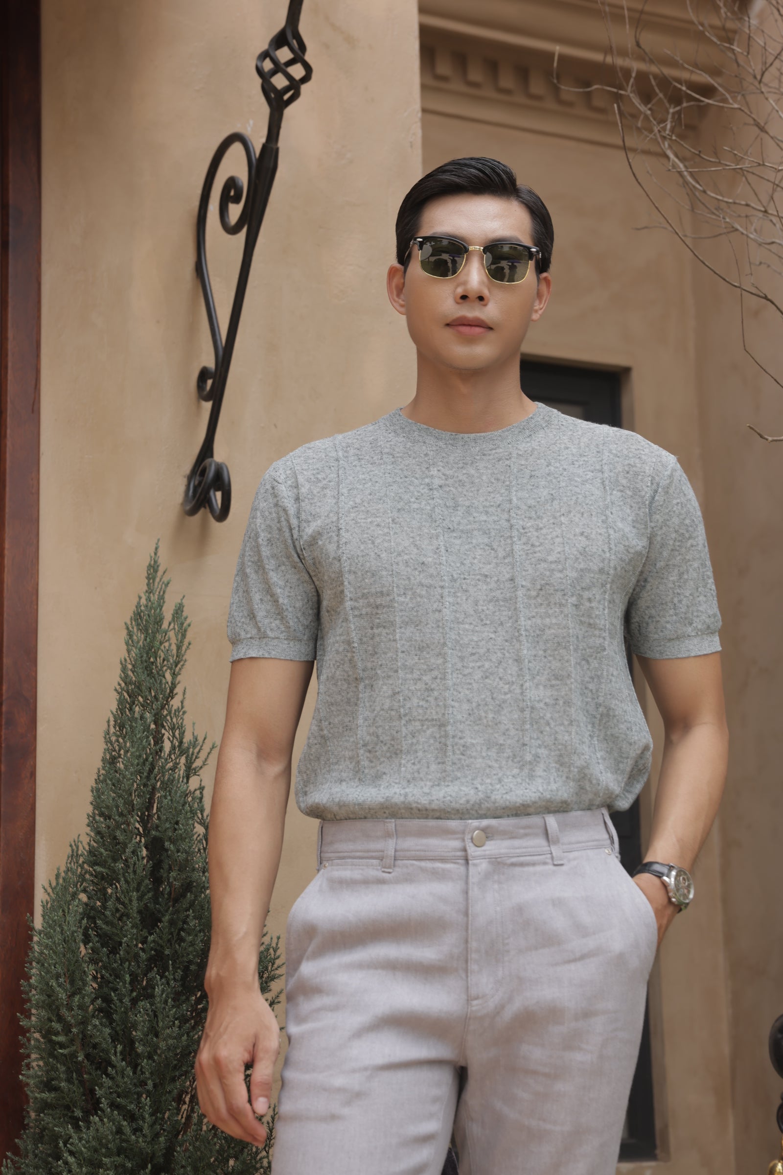 Straight-Fit Regular Jeans