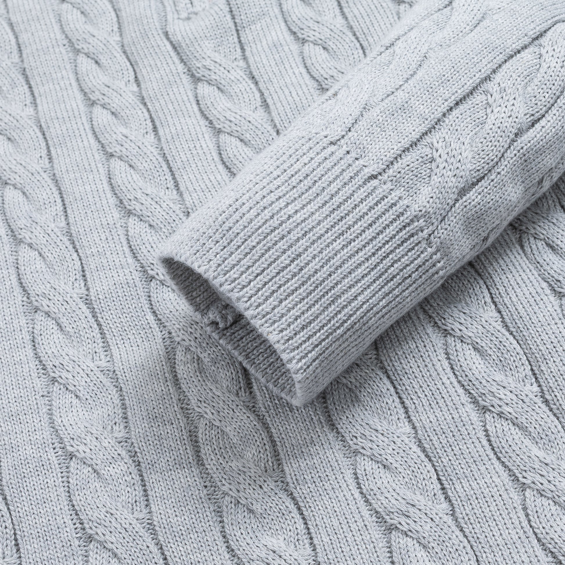 كنزة صوفية محبوكة بنمط كابل من مزيج الكشمير