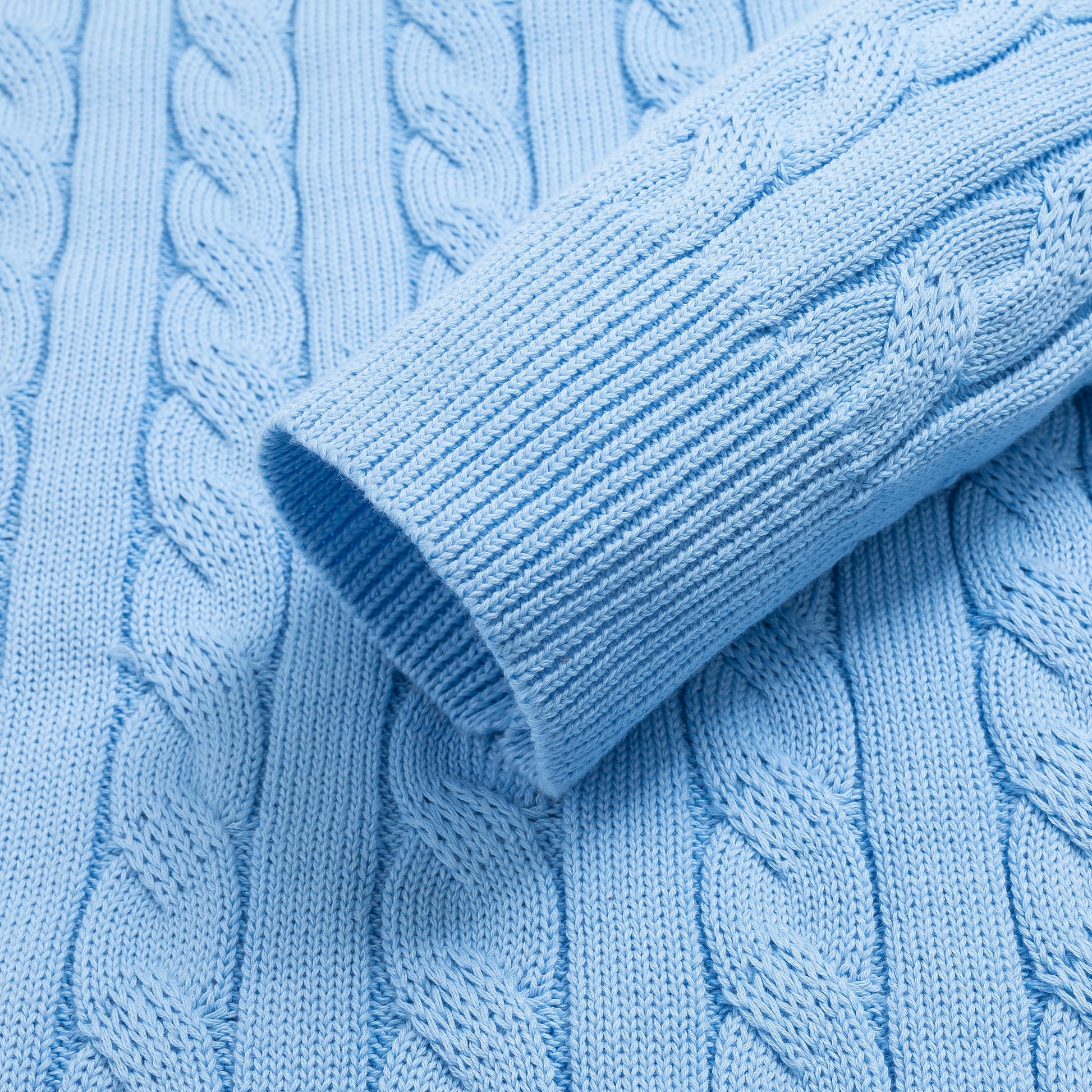 كنزة صوفية محبوكة بنمط كابل من مزيج الكشمير