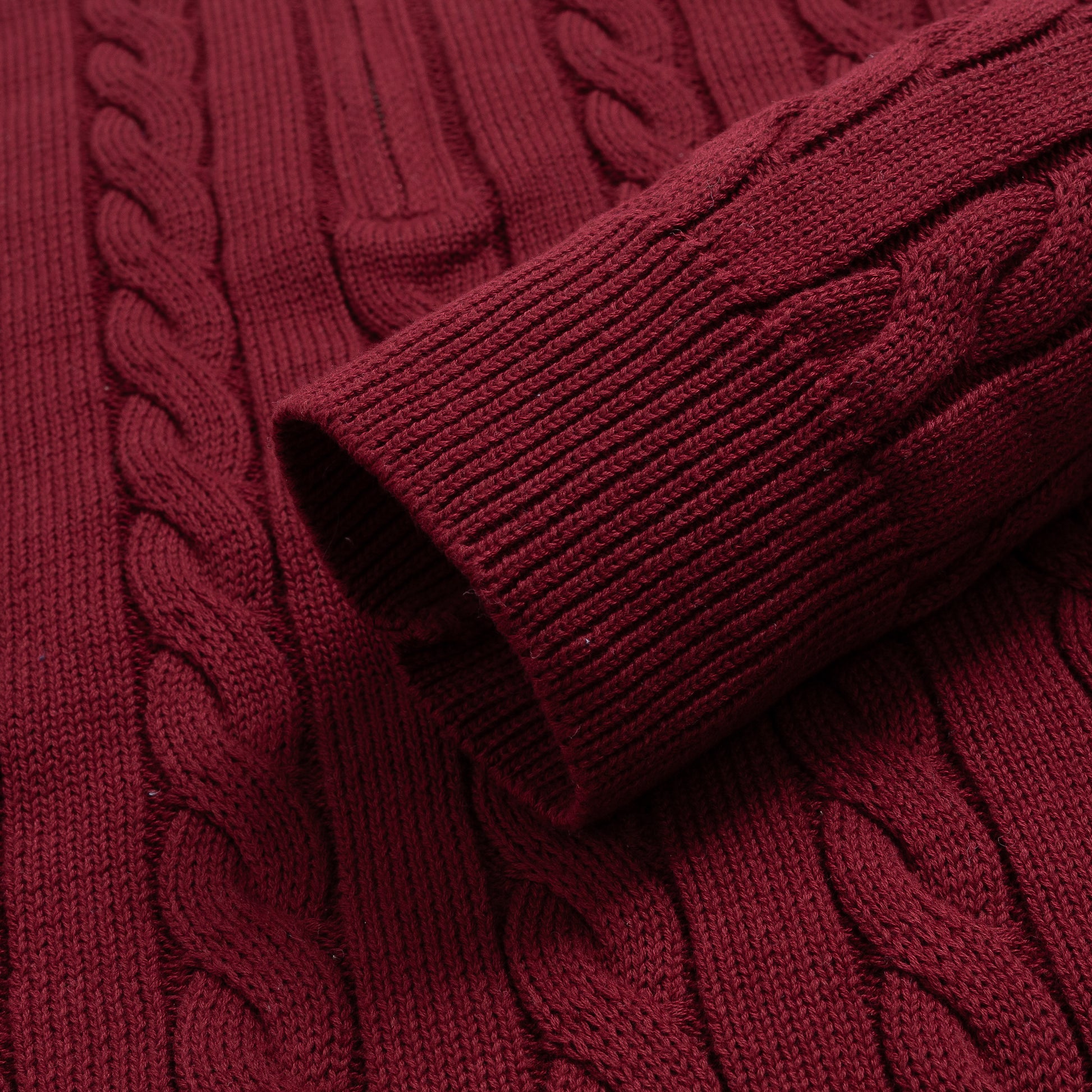 كنزة صوفية محبوكة بنمط كابل من مزيج الكشمير