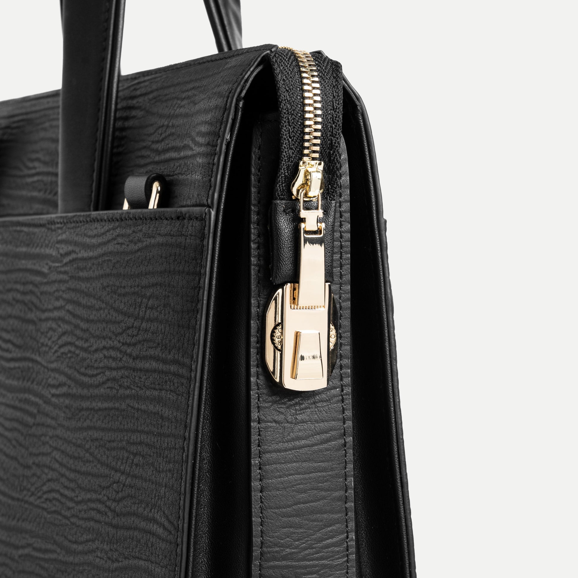 The Leather Zip Clutch Wallet