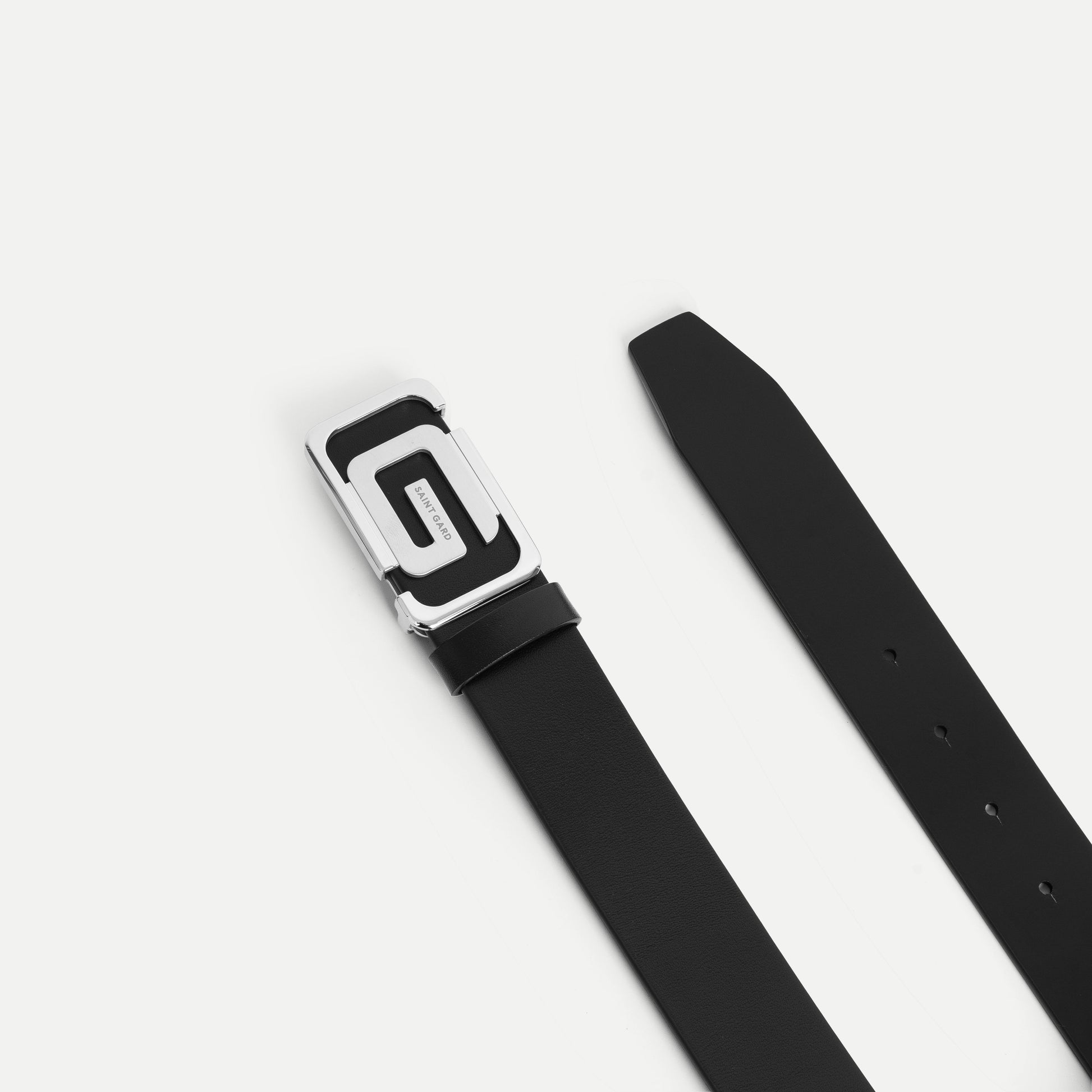 The G-Buckle Leather Belt