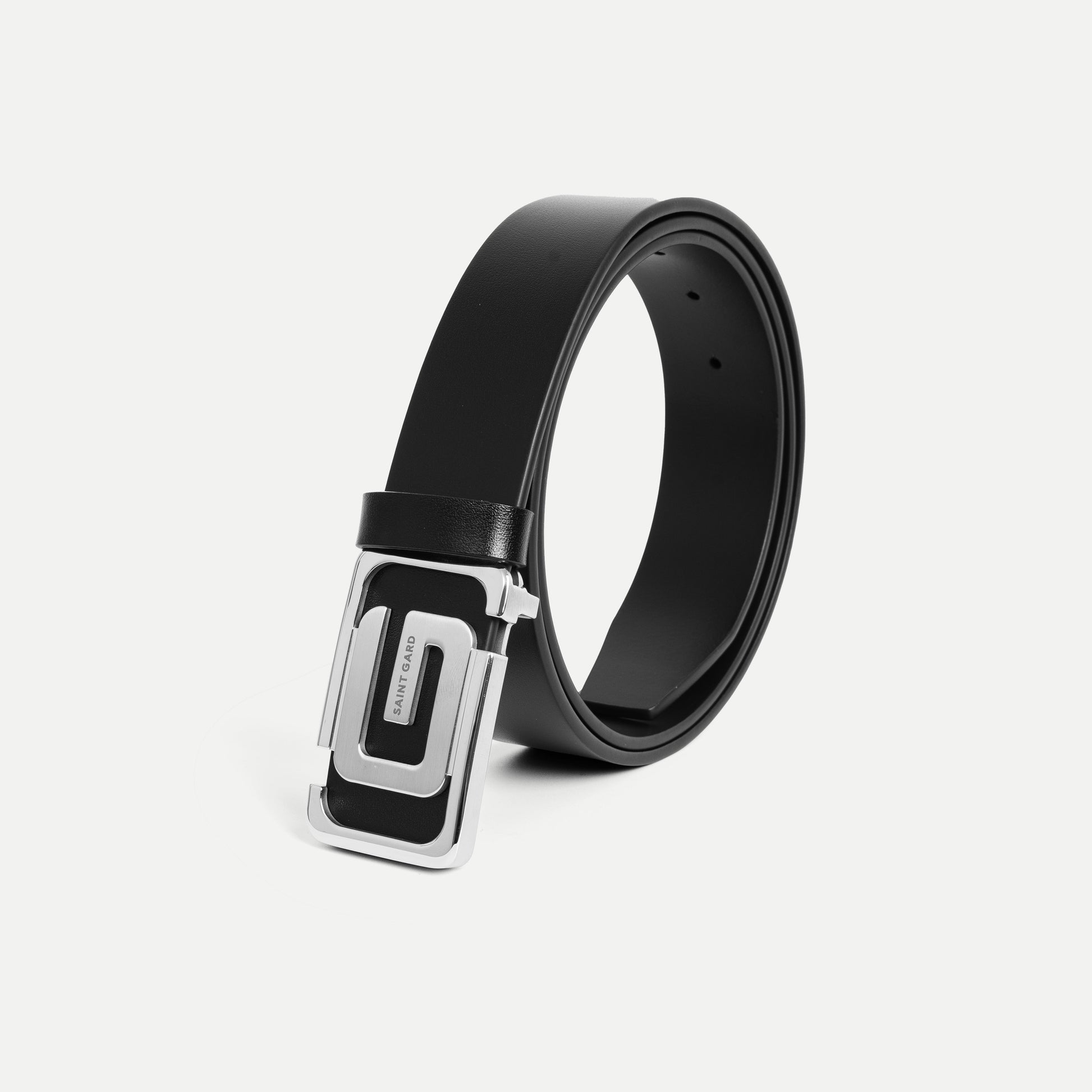 The G-Buckle Leather Belt