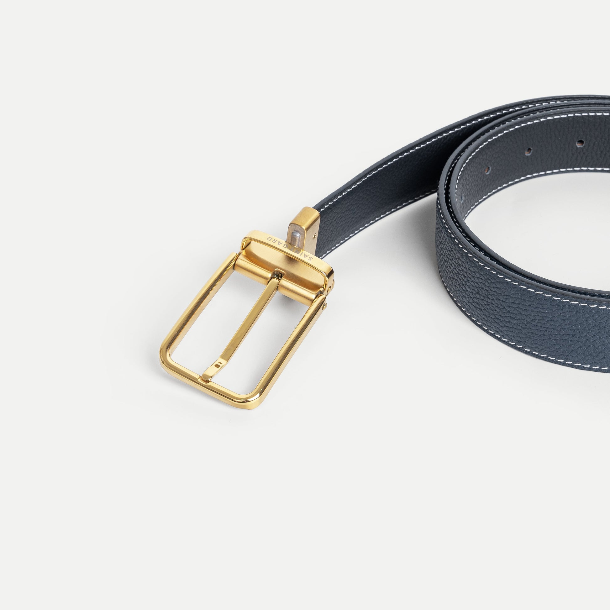 Minimal Cowhide Leather Belt