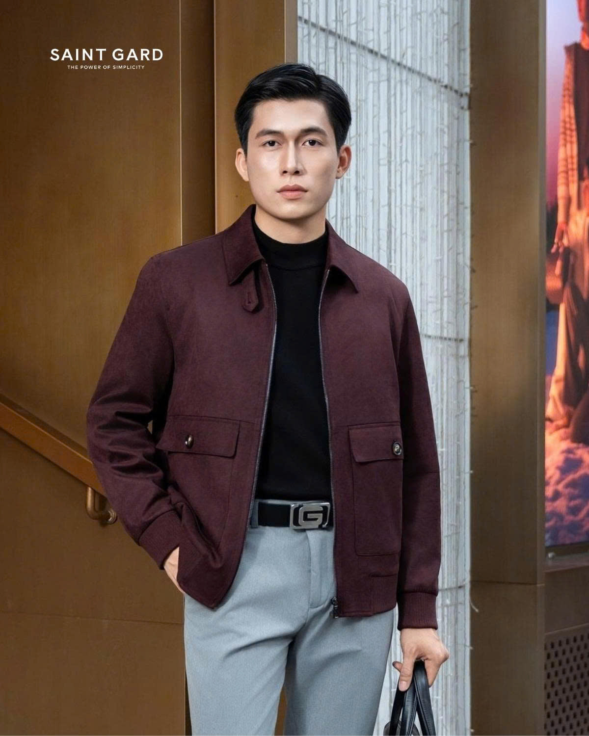 The G-Buckle Leather Belt